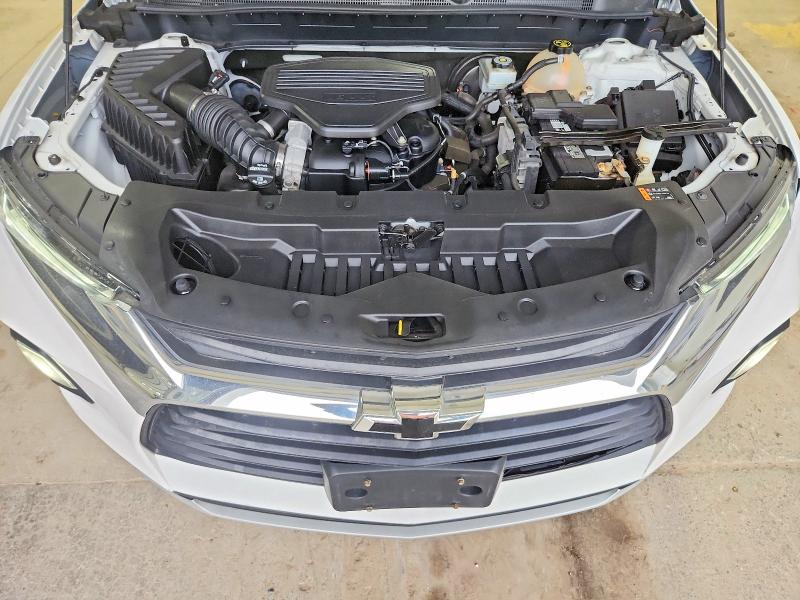 Photo 12 from auction – 2019 CHEVROLET BLAZER with VIN 3GNKBCRS1KS691860