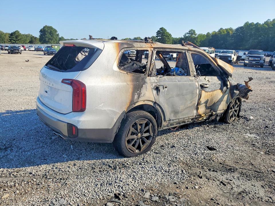 Снимка 3 от търг – 2025 KIA TELLURIDE с VIN 5XYP64GC0SG664297
