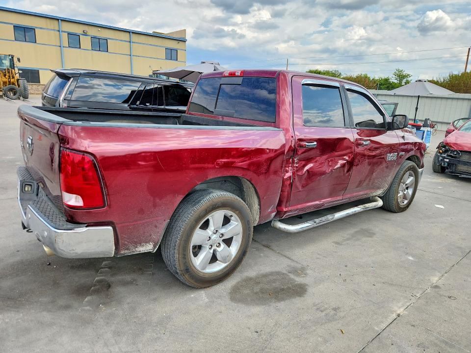 Снимка 3 от търг – 2017 RAM 1500 с VIN 1C6RR6LT9HS506164