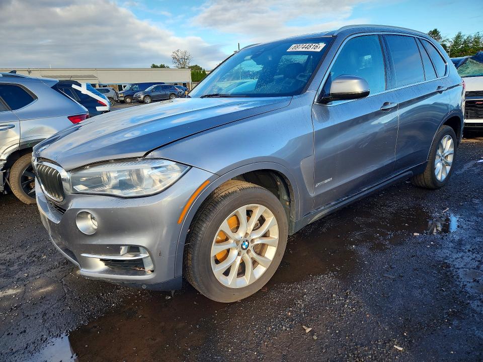 BMW X5 2018 z numerem VIN 5UXKR0C57J0Y03328 - Zdjęcie z aukcji