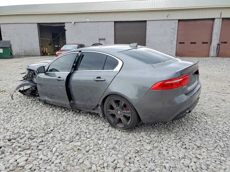 Foto 2 de la subasta – 2018 JAGUAR XE con VIN SAJAK4FX0JCP31734