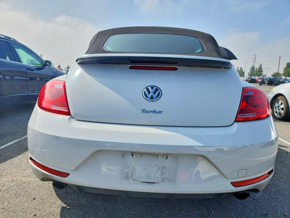 Photo 6 from auction – 2013 VOLKSWAGEN BEETLE with VIN 3VW7T7AT3DM820631