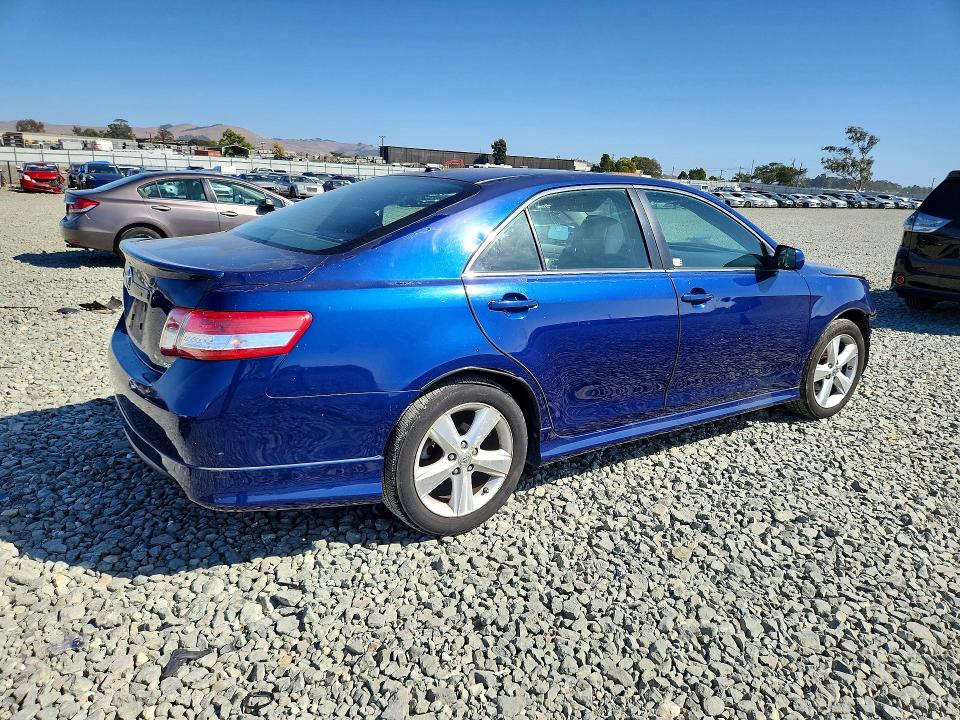 Photo 3 from auction – 2010 TOYOTA CAMRY with VIN 4T1BF3EK3AU531864