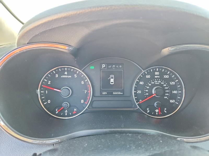 Foto 9 de la subasta – 2018 KIA FORTE con VIN 3KPFL4A71JE171899