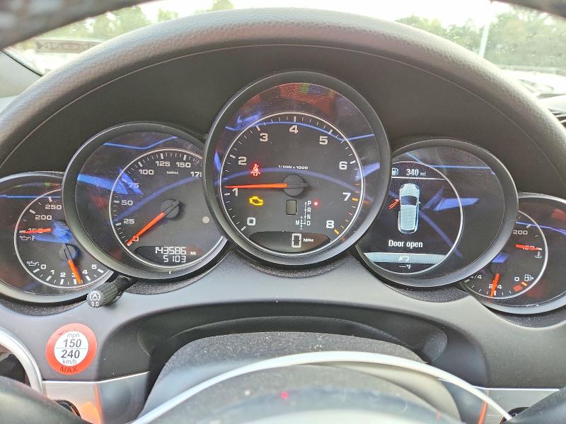 Photo 9 from auction – 2016 PORSCHE CAYENNE with VIN WP1AA2A25GLA11595