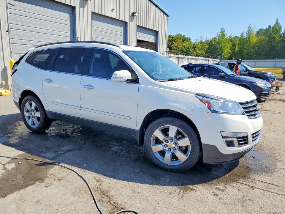 Снимка 4 от търг – 2015 CHEVROLET TRAVERSE с VIN 1GNKRJKD3FJ259192