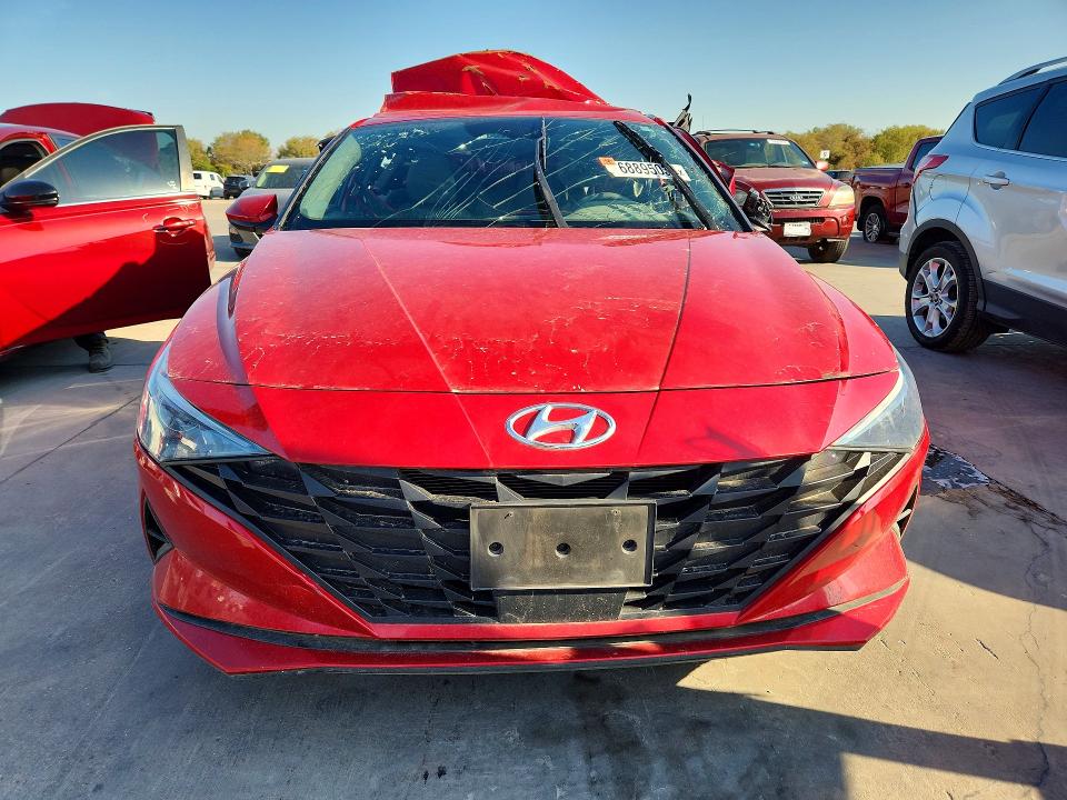 Снимка 5 от търг – 2023 HYUNDAI ELANTRA с VIN 5NPLS4AG0PH103247