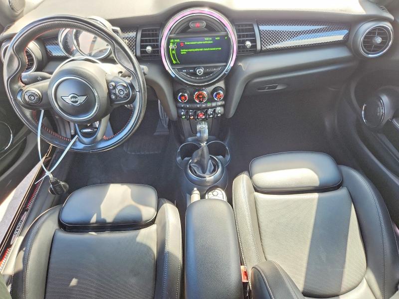 Photo 8 from auction – 2018 MINI COOPER with VIN WMWWG9C5XJ3E38896