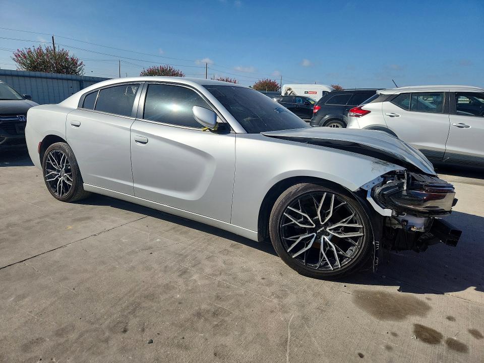 Photo 4 from auction – 2022 DODGE CHARGER with VIN 2C3CDXBG1NH258510