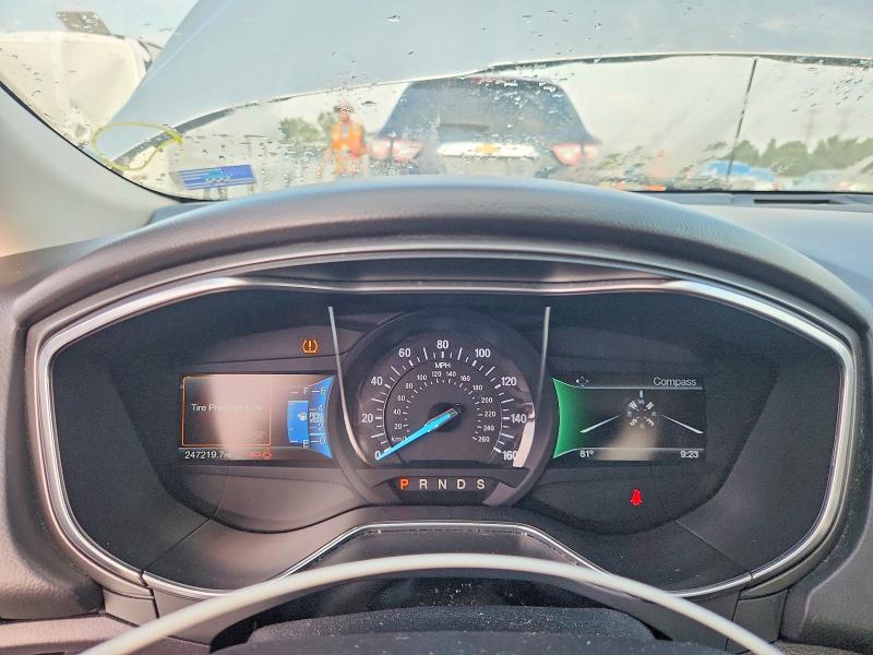 Photo 9 from auction – 2016 FORD FUSION with VIN 3FA6P0K92GR400725