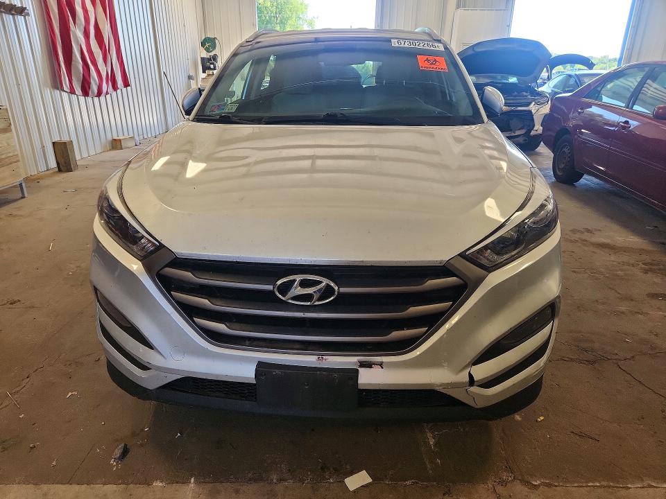 Photo 5 from auction – 2016 HYUNDAI TUCSON with VIN KM8J3CA46GU093202