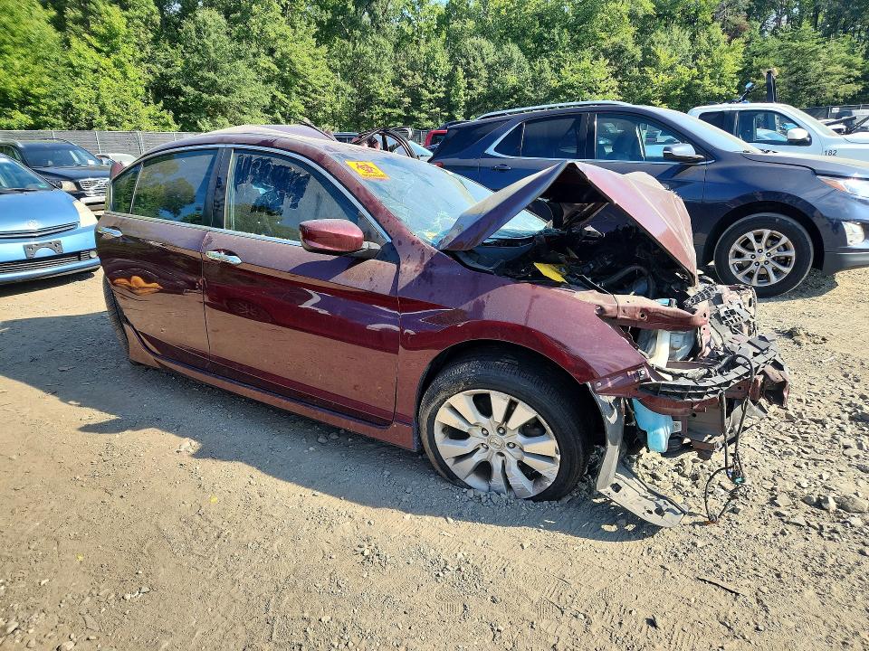 Photo 4 from auction – 2016 HONDA ACCORD with VIN 1HGCR2F50GA199185