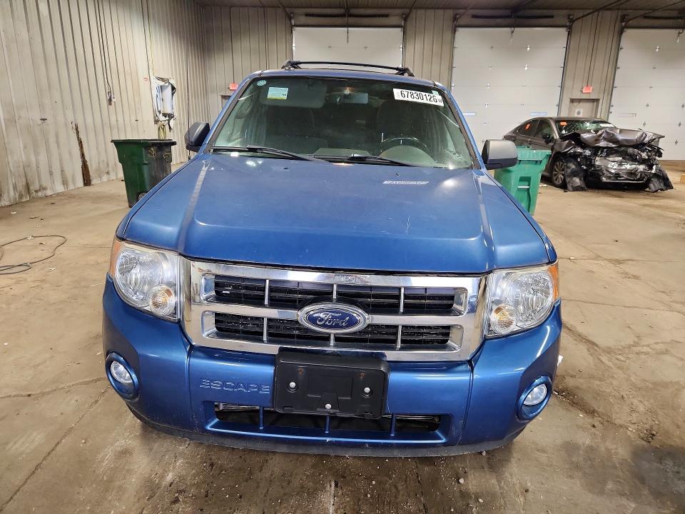 Photo 5 from auction – 2010 FORD ESCAPE with VIN 1FMCU0DG7AKA02810