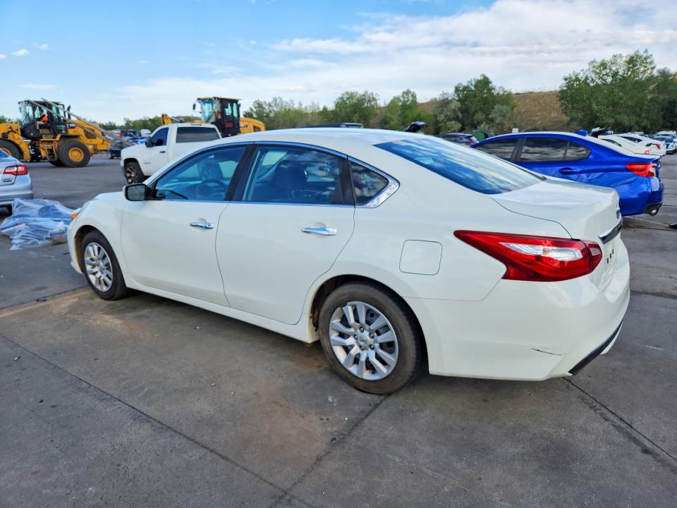 Photo 2 from auction – 2016 NISSAN ALTIMA with VIN 1N4AL3AP6GC213638