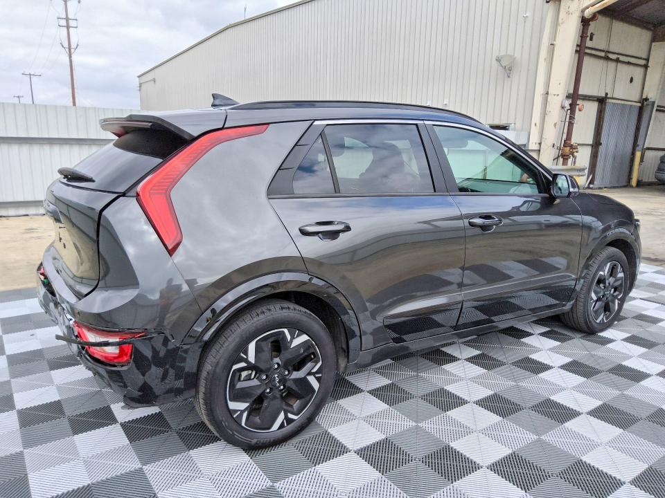 Photo 3 from auction – 2024 KIA NIRO with VIN KNDCR3L16R5126680