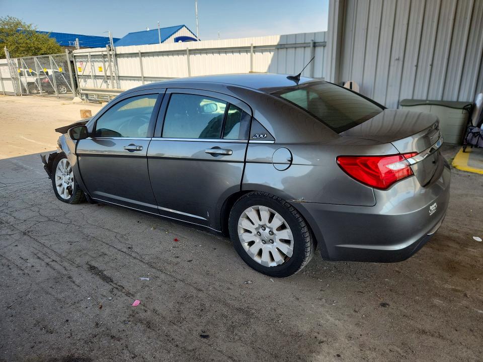 Фото 2 с аукциона – 2013 CHRYSLER 200 с VIN 1C3CCBAB1DN583157