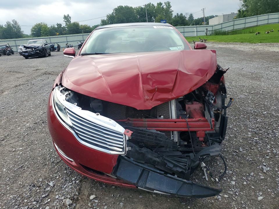 Zdjęcie 5 z aukcji – 2013 LINCOLN MKZ z VIN 3LN6L2GK4DR820409