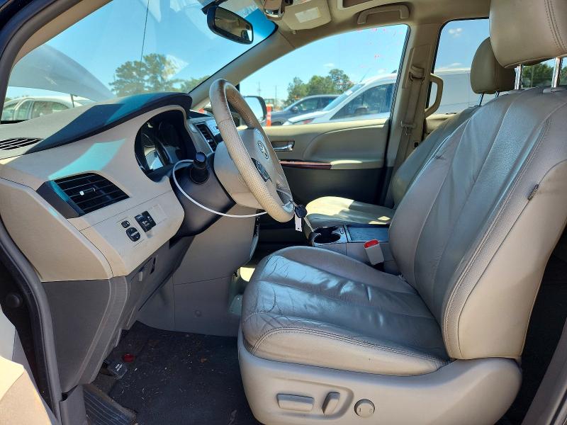 Photo 7 from auction – 2011 TOYOTA SIENNA with VIN 5TDYK3DC0BS160785