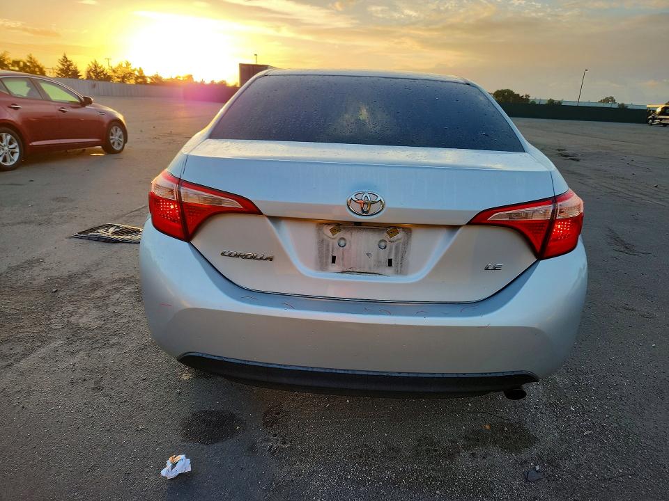 Photo 6 from auction – 2018 TOYOTA COROLLA with VIN 2T1BURHEXJC087088