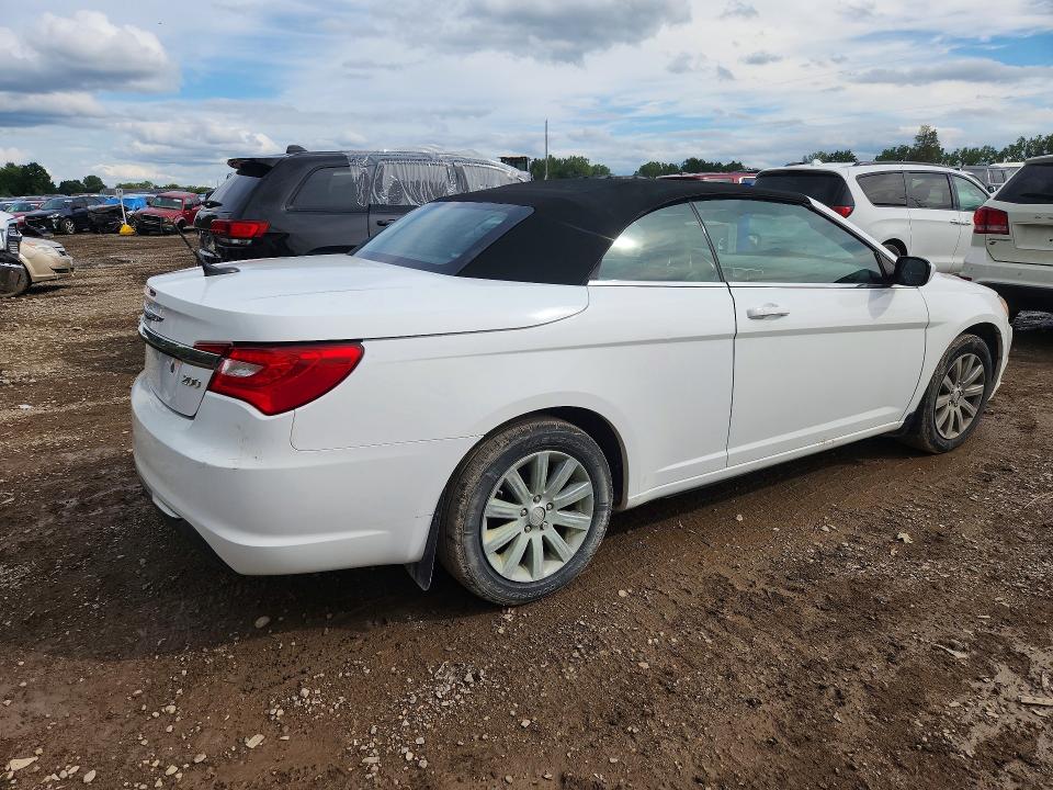 Photo 3 from auction – 2012 CHRYSLER 200 with VIN 1C3BCBEB1CN121931