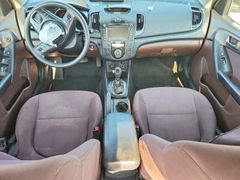 Photo 8 from auction – 2011 KIA FORTE with VIN KNAFU4A29B5399368