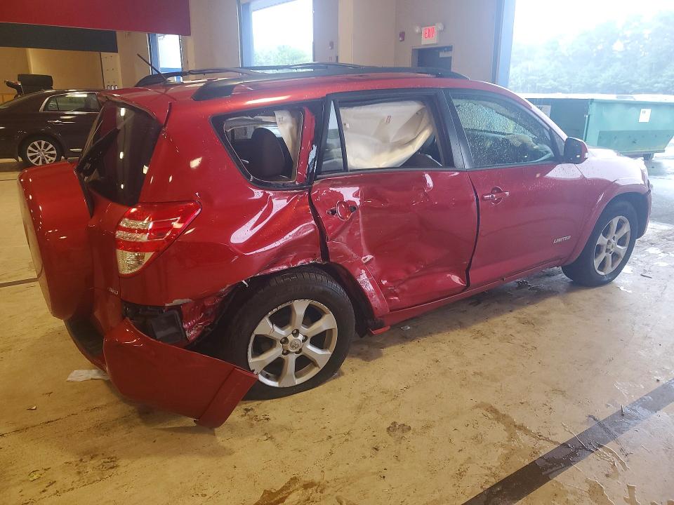 Photo 3 from auction – 2012 TOYOTA RAV4 with VIN 2T3DF4DV9CW252424