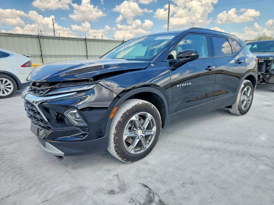 CHEVROLET BLAZER 2023 with VIN 3GNKBCR49PS226753 - Photo from auction