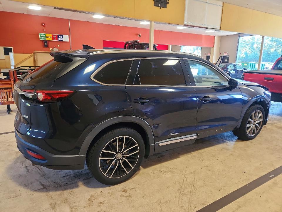 Снимка 3 от търг – 2018 MAZDA CX-9 с VIN JM3TCBDYXJ0205642
