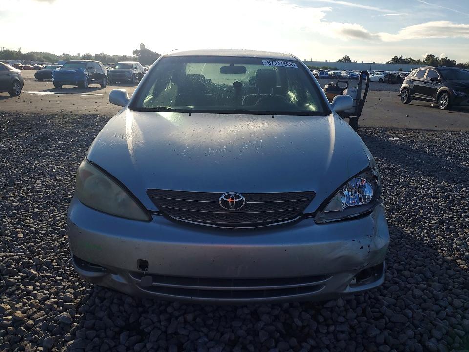 Photo 5 from auction – 2004 TOYOTA CAMRY with VIN JTDBE30K040297208