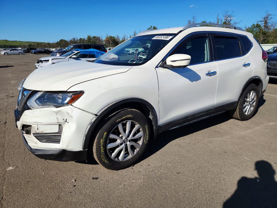NISSAN ROGUE 2017 with VIN JN8AT2MV7HW285628 - Photo from auction
