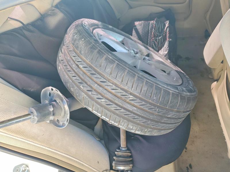 Снимка 12 от търг – 2007 HONDA CIVIC с VIN 2HGFA16837H504575