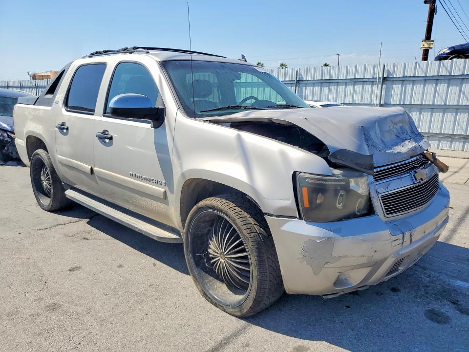 Снимка 4 от търг – 2009 CHEVROLET AVALANCHE с VIN 3GNEC22039G192553