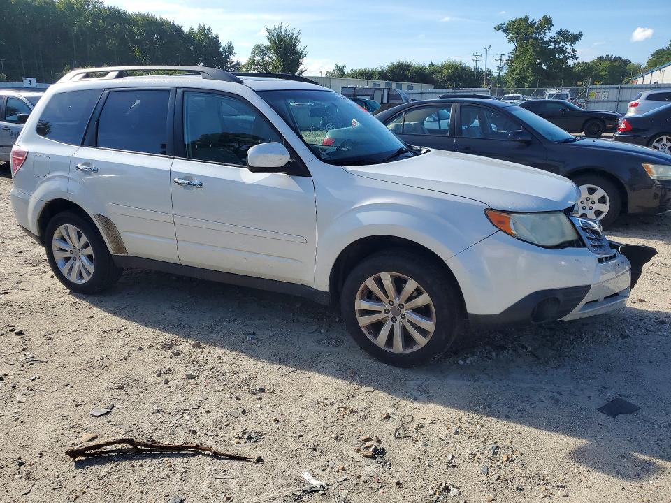 Photo 4 from auction – 2012 SUBARU FORESTER with VIN JF2SHADC1CH453305