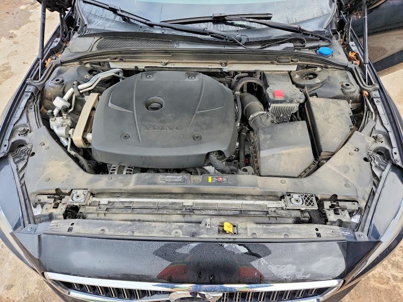Photo 11 from auction – 2019 VOLVO S60 with VIN 7JR102FL1KG014888