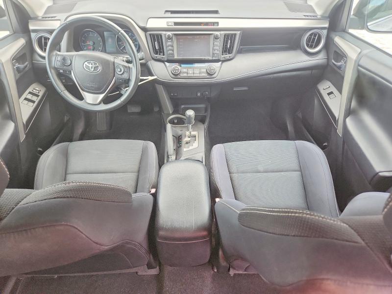Photo 8 from auction – 2017 TOYOTA RAV4 with VIN 2T3WFREVXHW335646