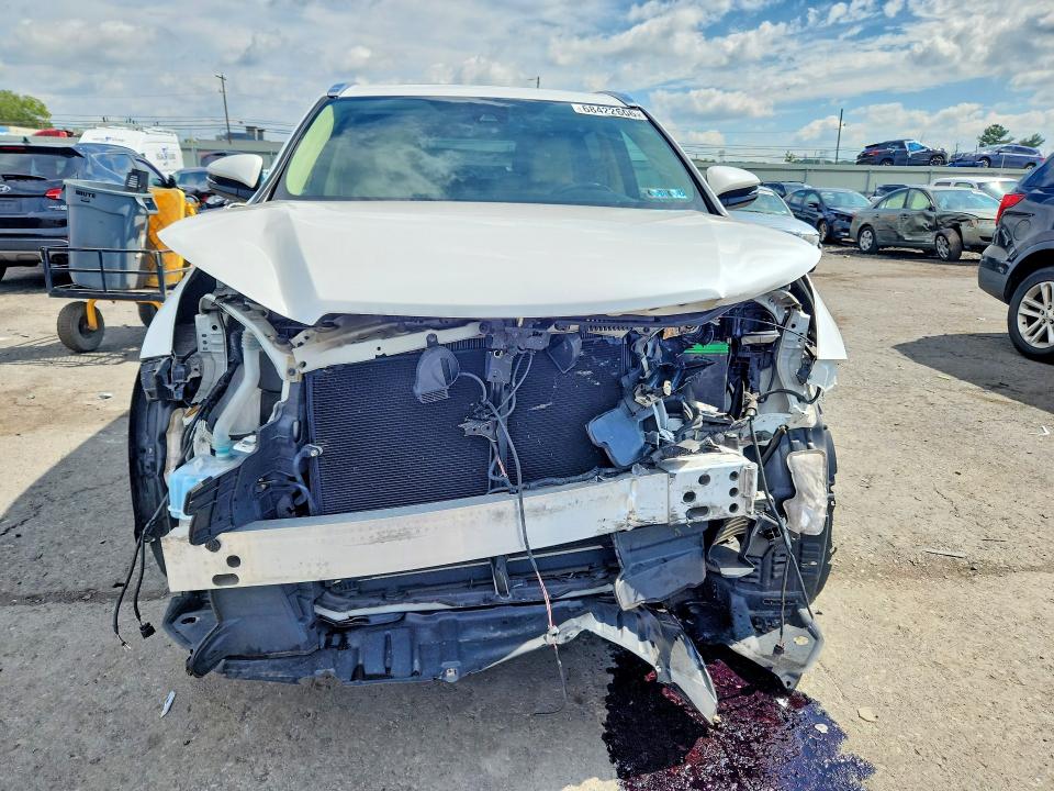 Photo 5 from auction – 2017 TOYOTA HIGHLANDER with VIN 5TDJZRFH2HS416314