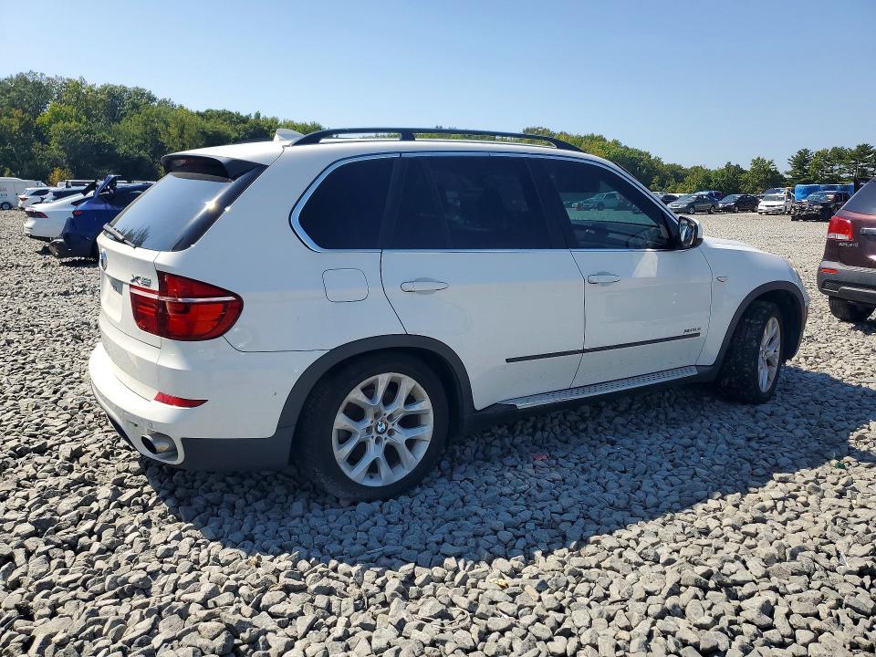 صورة رقم 3 من المزاد - 2013 BMW X5 مع VIN 5UXZV4C57D0B20960