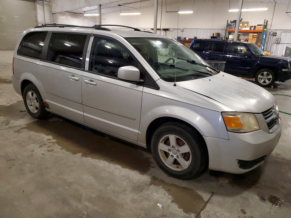 صورة رقم 4 من المزاد - 2010 DODGE GRAND CARAVAN مع VIN 2D4RN5D12AR205399