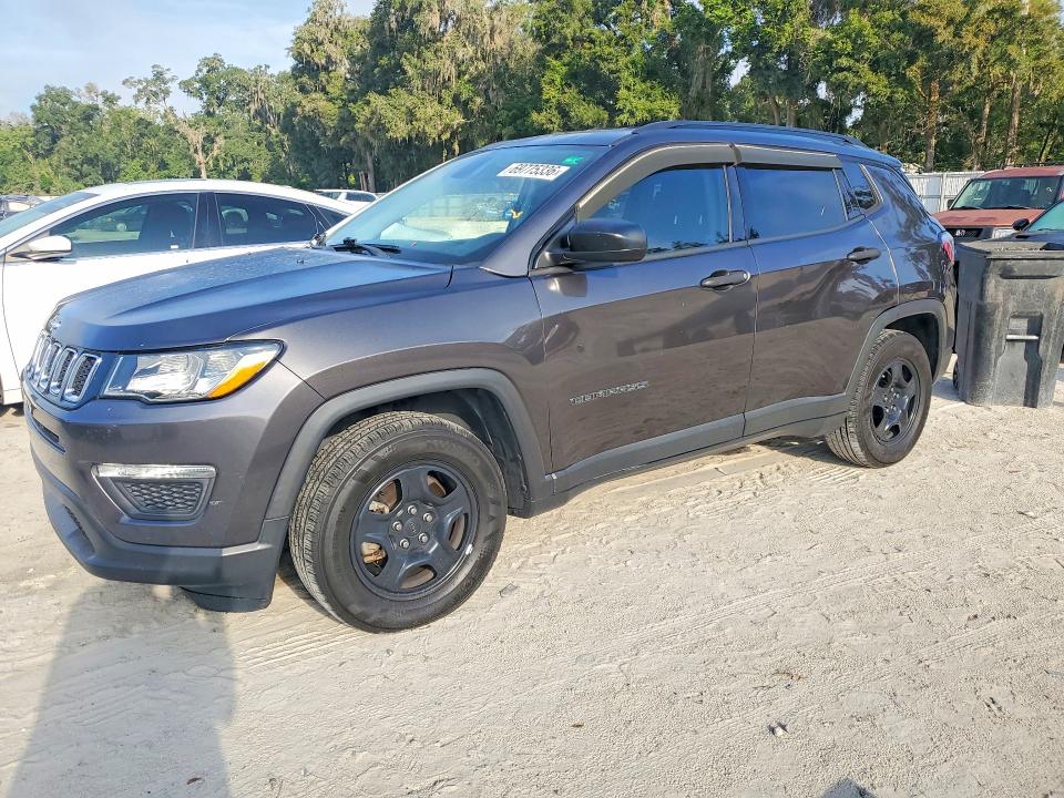 JEEP COMPASS 2017 z numerem VIN 3C4NJCABXHT672943 - Zdjęcie z aukcji