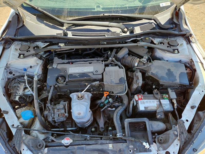 Photo 11 from auction – 2015 HONDA ACCORD with VIN 1HGCR2F82FA204816