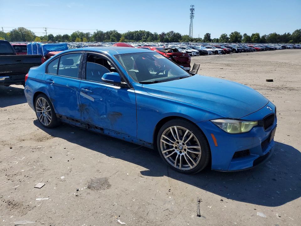 Zdjęcie 4 z aukcji – 2017 BMW 340 z VIN WBA8B7C53HK858346