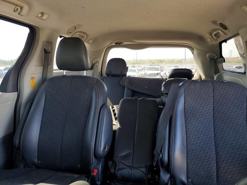 Photo 10 from auction – 2013 TOYOTA SIENNA with VIN 5TDXK3DC9DS399380