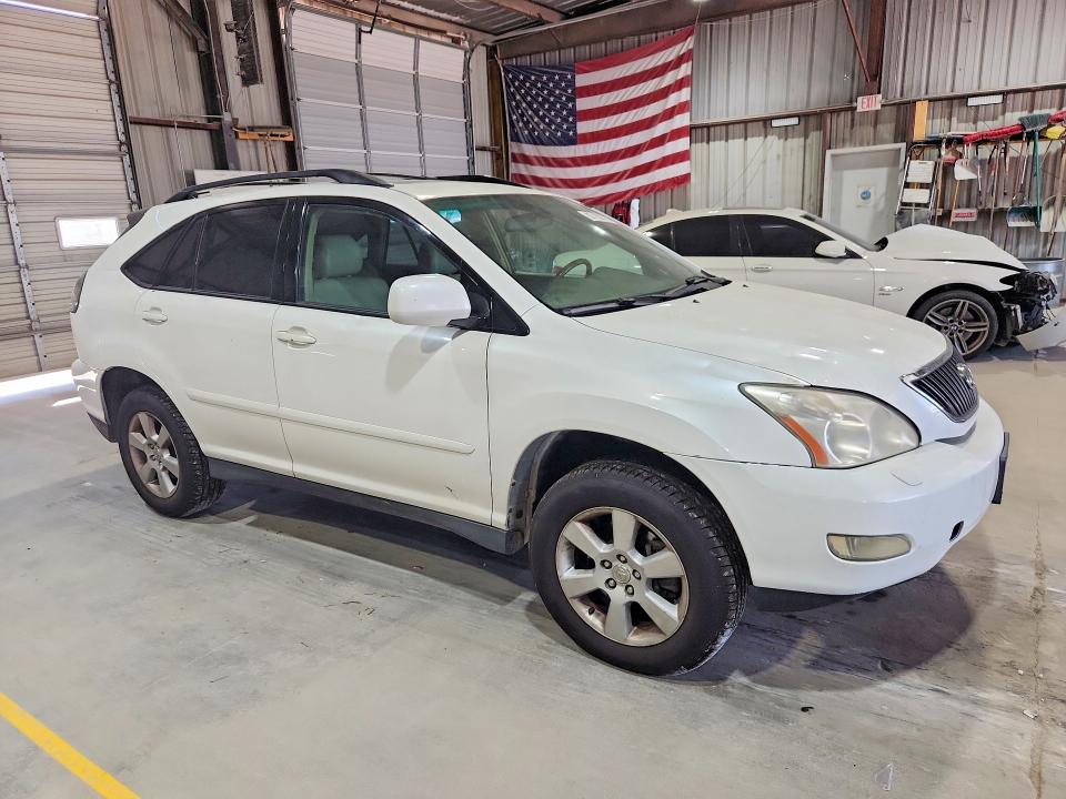 Photo 4 from auction – 2005 LEXUS RX with VIN 2T2HA31U15C086639