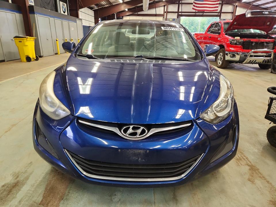 Photo 5 from auction – 2016 HYUNDAI ELANTRA with VIN 5NPDH4AE9GH796661