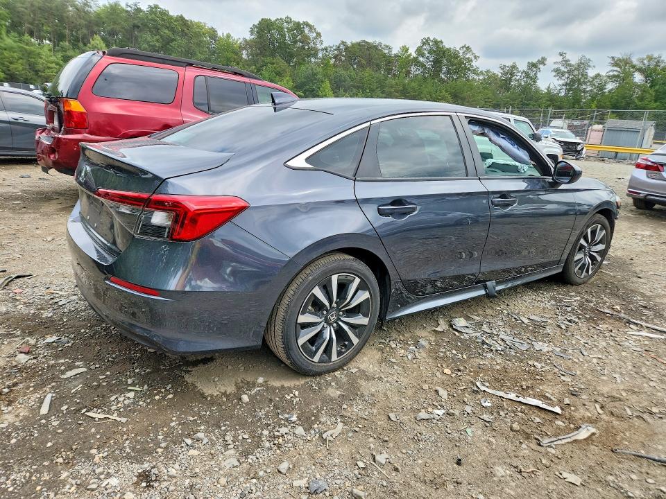 Photo 3 from auction – 2024 HONDA CIVIC with VIN 2HGFE1F7XRH320443
