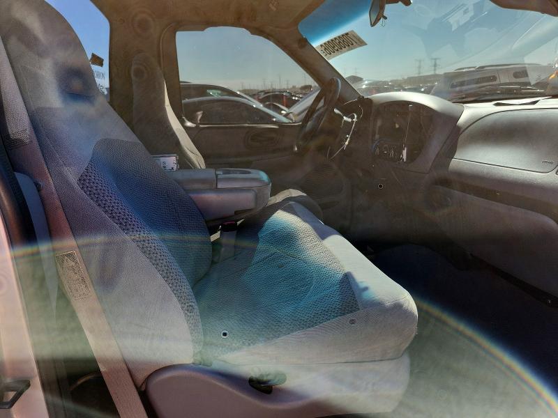 Photo 10 from auction – 1999 FORD F150 with VIN 1FTRF17L7XNA73732