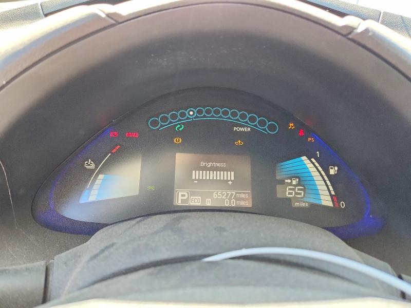 Photo 9 from auction – 2016 NISSAN LEAF with VIN 1N4AZ0CP5GC303082