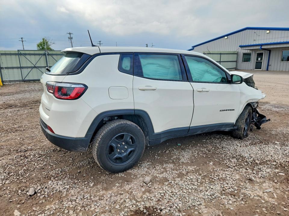 Photo 3 from auction – 2018 JEEP COMPASS with VIN 3C4NJDABXJT344790