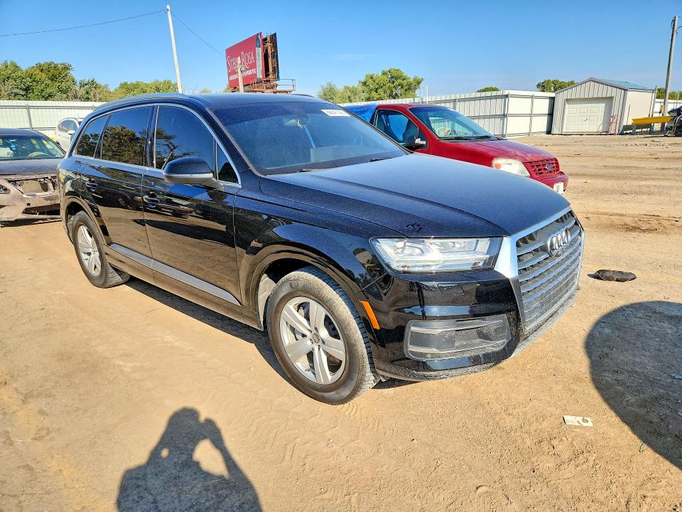 Снимка 4 от търг – 2017 AUDI Q7 с VIN WA1LHAF78HD046495