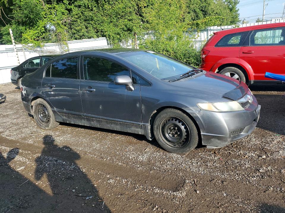 Photo 4 from auction – 2011 HONDA CIVIC with VIN 2HGFA1F64BH102961